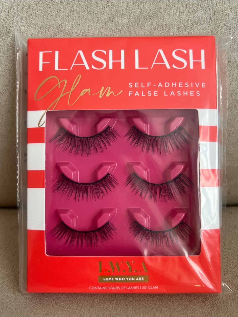 NIB LWYA Flash Lash Self-Adhesive Lashes in Glam